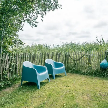 Rustic Getaway W Bikes Vakantiehuis