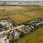 Rustic Getaway W Bikes Hébergement de vacances Callantsoog