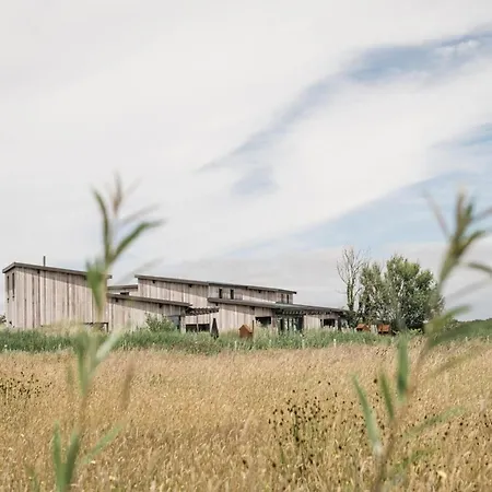 Rustic Getaway W Bikes Каллантсог